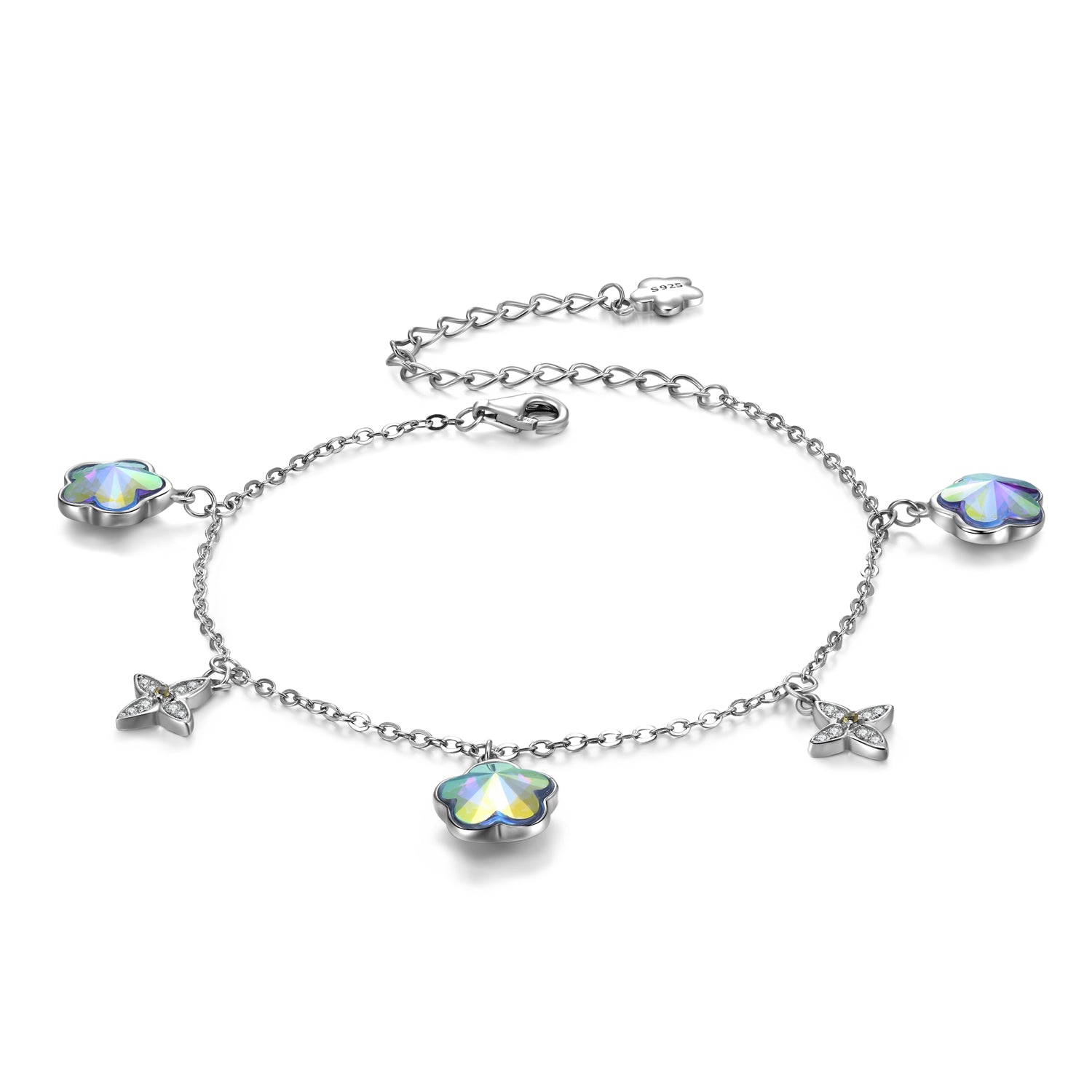 Bracelet with zirconia pendants
